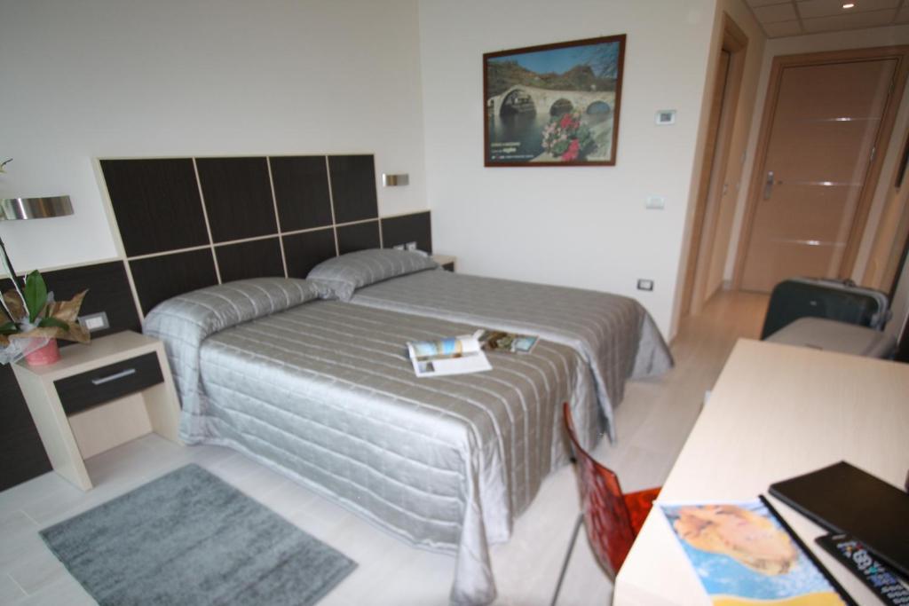 Hotel Garni Corallo Torbole Sul Garda Oda fotoğraf